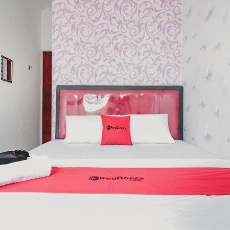 Reddoorz Near Nagoya Hill Batam 4 Hotel Jodoh  Екстериор снимка