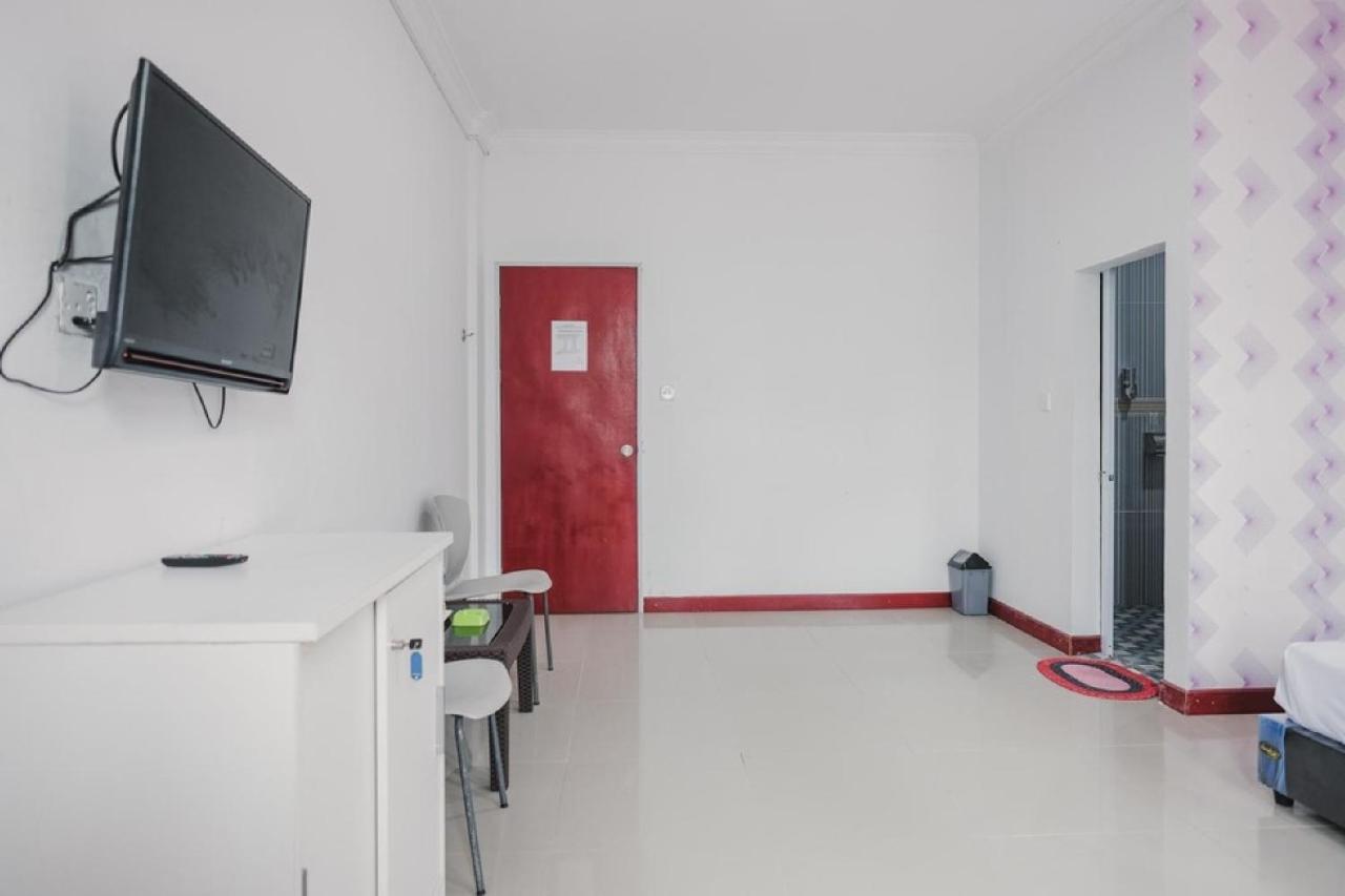 Reddoorz Near Nagoya Hill Batam 4 Hotel Jodoh  Екстериор снимка