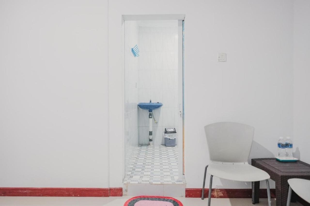 Reddoorz Near Nagoya Hill Batam 4 Hotel Jodoh  Екстериор снимка