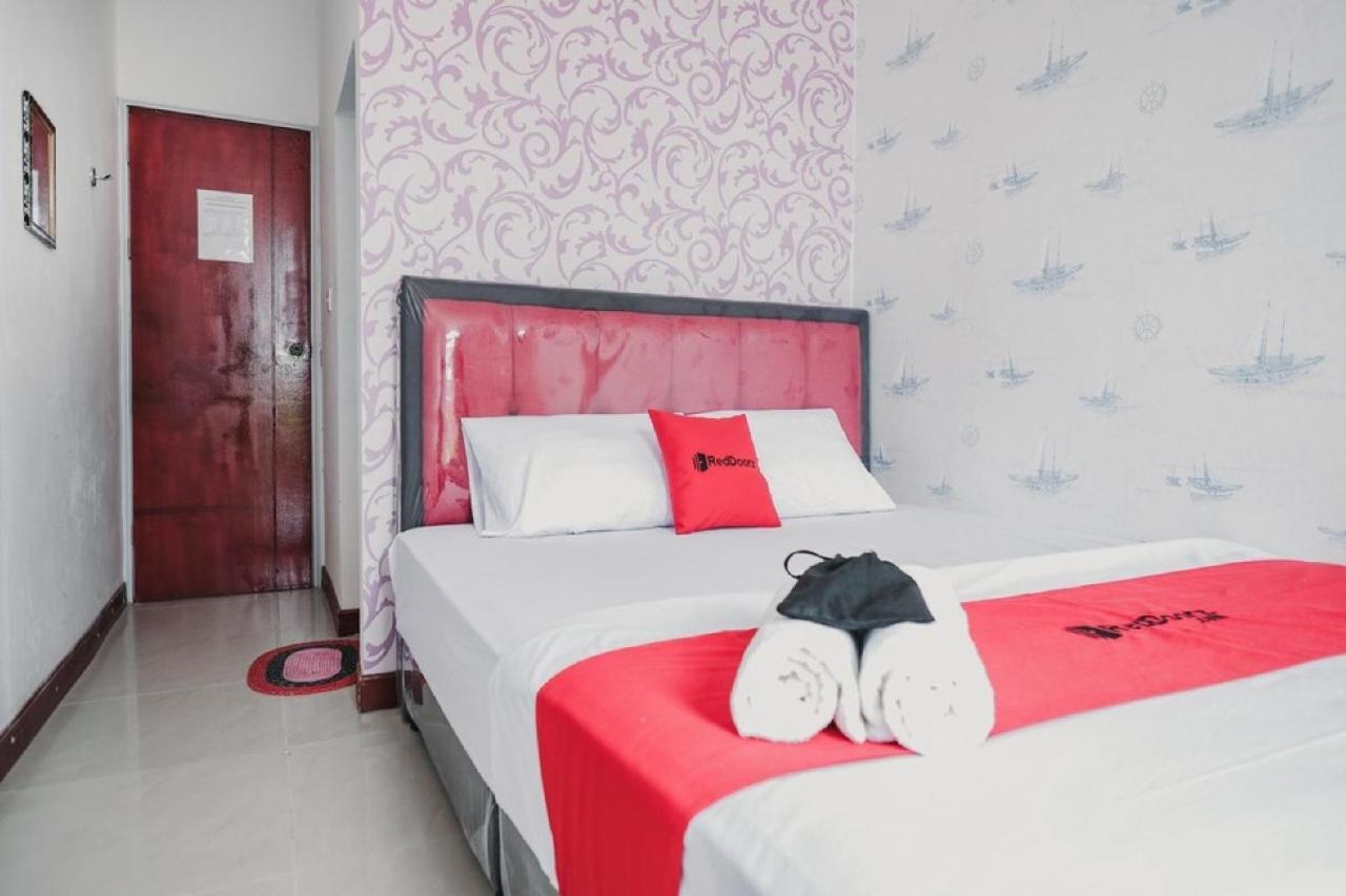 Reddoorz Near Nagoya Hill Batam 4 Hotel Jodoh  Екстериор снимка