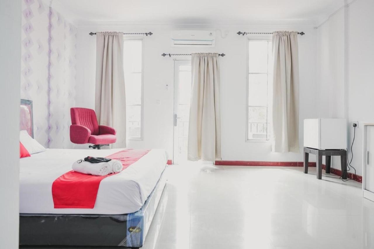 Reddoorz Near Nagoya Hill Batam 4 Hotel Jodoh  Екстериор снимка