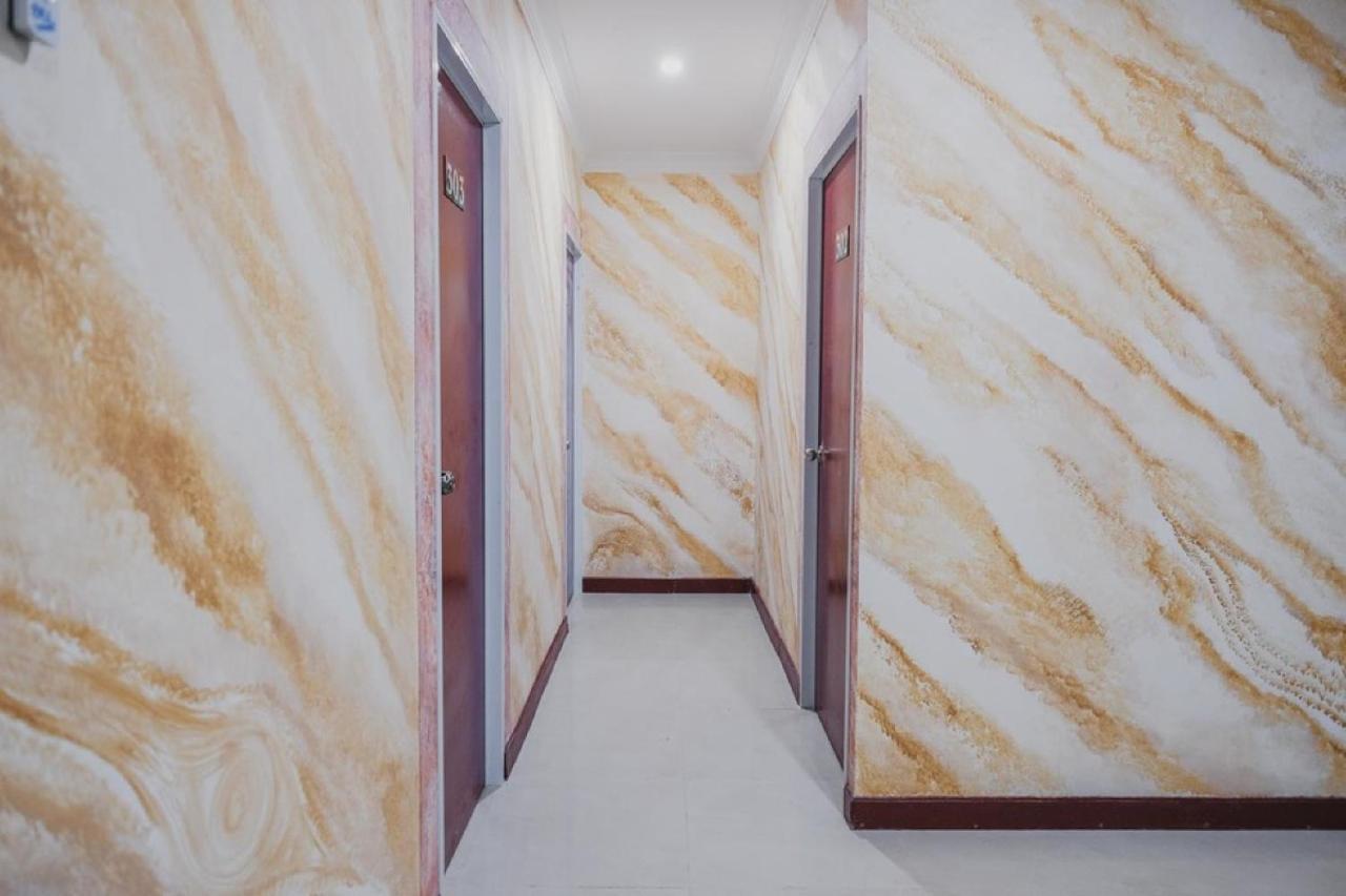 Reddoorz Near Nagoya Hill Batam 4 Hotel Jodoh  Екстериор снимка