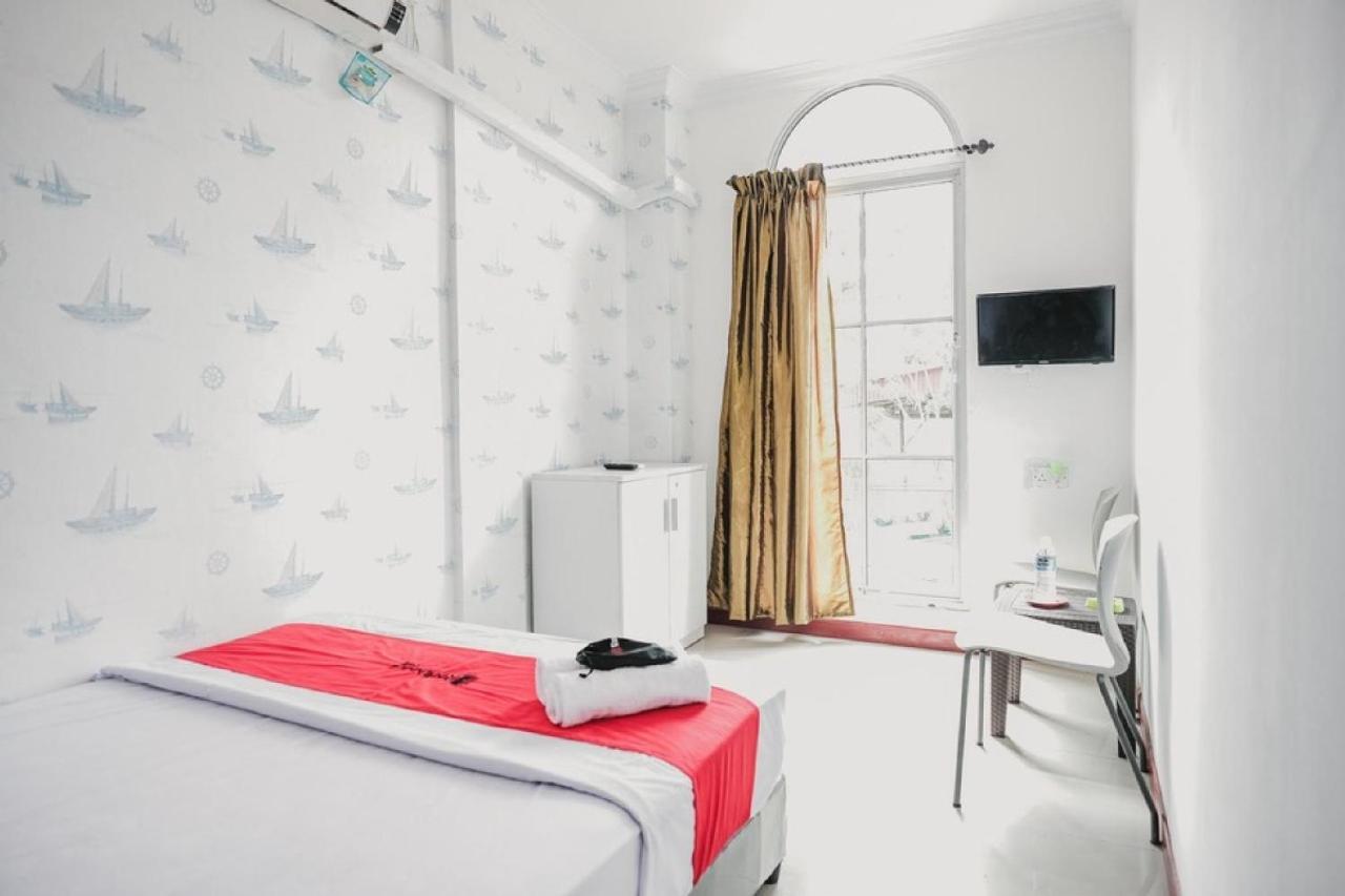 Reddoorz Near Nagoya Hill Batam 4 Hotel Jodoh  Екстериор снимка